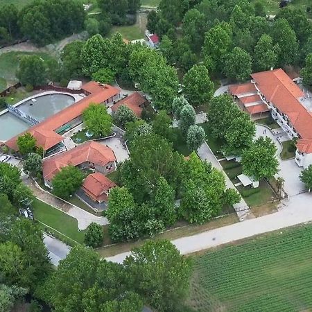 Yannis Hotel Krinídhes Exterior foto