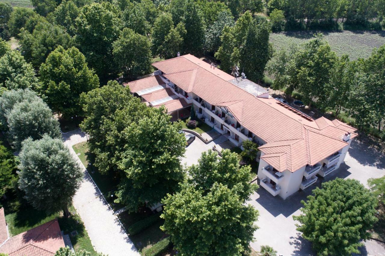 Yannis Hotel Krinídhes Exterior foto